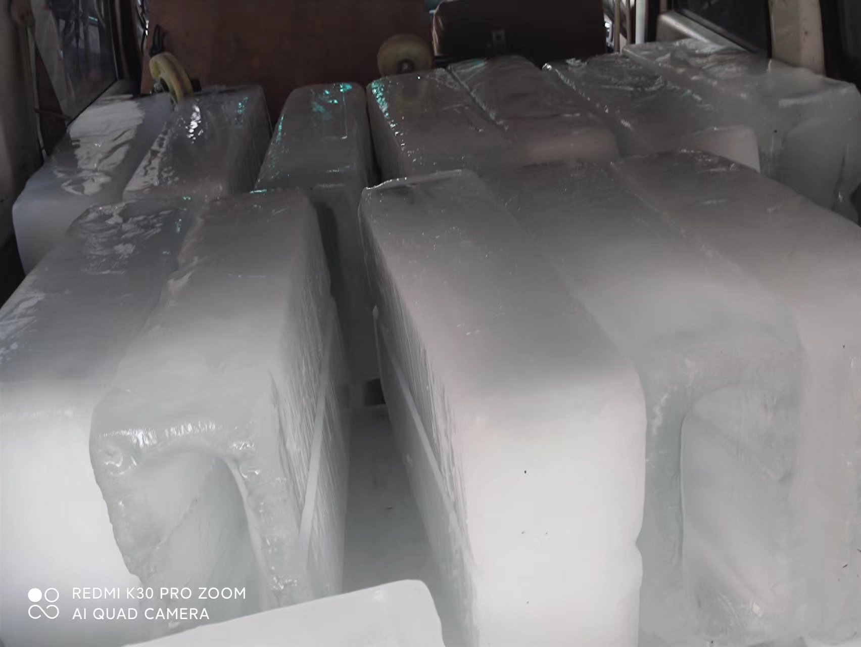 工業(yè)冰塊如何成為杭州車間降溫的必需品？